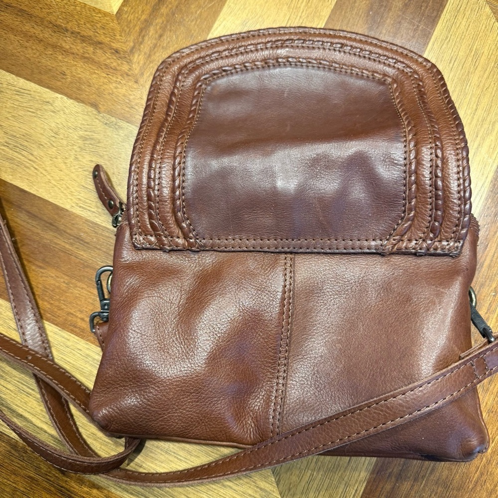 Kuta Vintage Chestnut Braided Leather Crossbody Bag - Picture 5 of 10